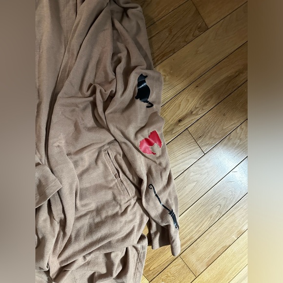 SOLD Hocus Pocus long sweater - Picture 7 of 7